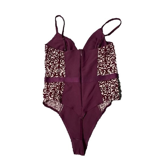 VICTORIAS SECRET VICTORIAN ROMANCE BODYSUIT TEDDY LINGERIE sz S - Picture 2 of 3